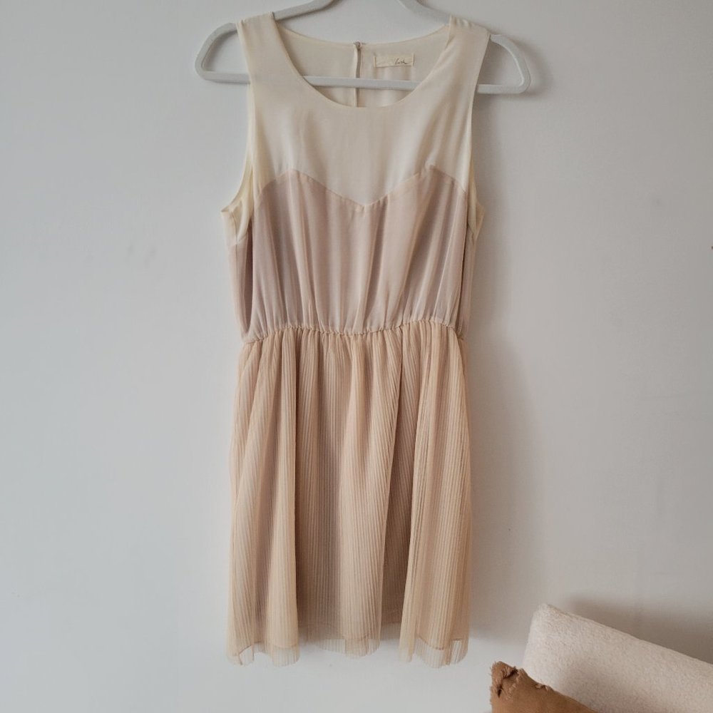 'LUSH'- Vintage Looking Ballerina Dress Cream/Off White Medium Sweetheart Mesh
